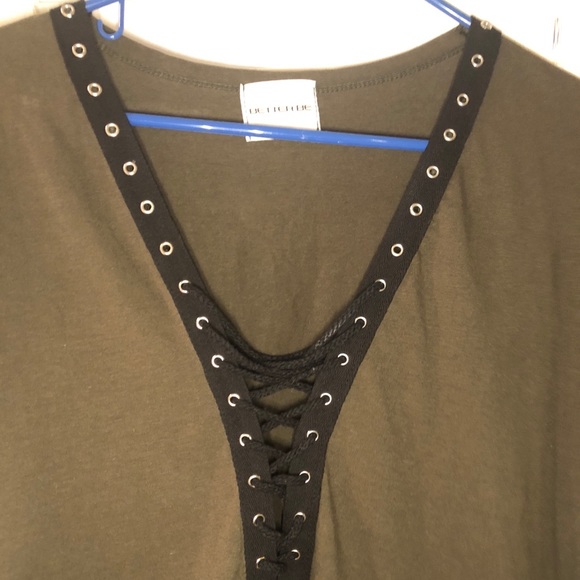 Better be - army green lace up tunic - Picture 3 of 4